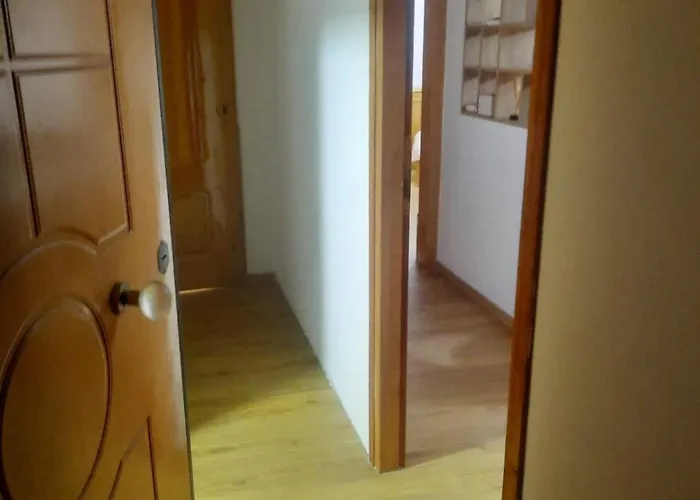 New Bazaar Тирана